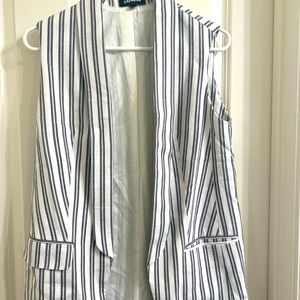 Express Small Sleeveless Blazer